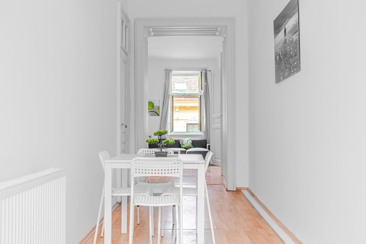Pleasing 2Br Apt. Akh-Perfect For Groups Wien Exterior foto